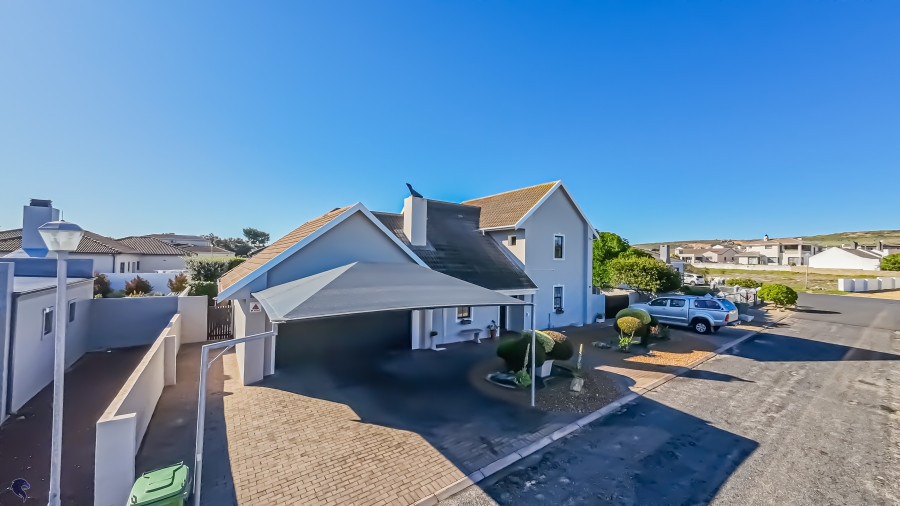 4 Bedroom Property for Sale in Country Club Western Cape